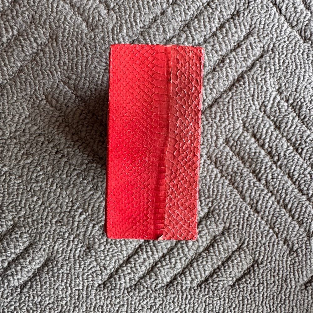 Red Textured Coasters Set - Picture 5 of 6